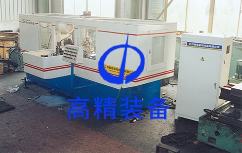 主减速器壳双面攻丝机床
