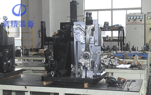 C6转向节柱液压夹具