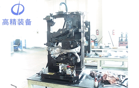 C6转向节柱液压夹具
